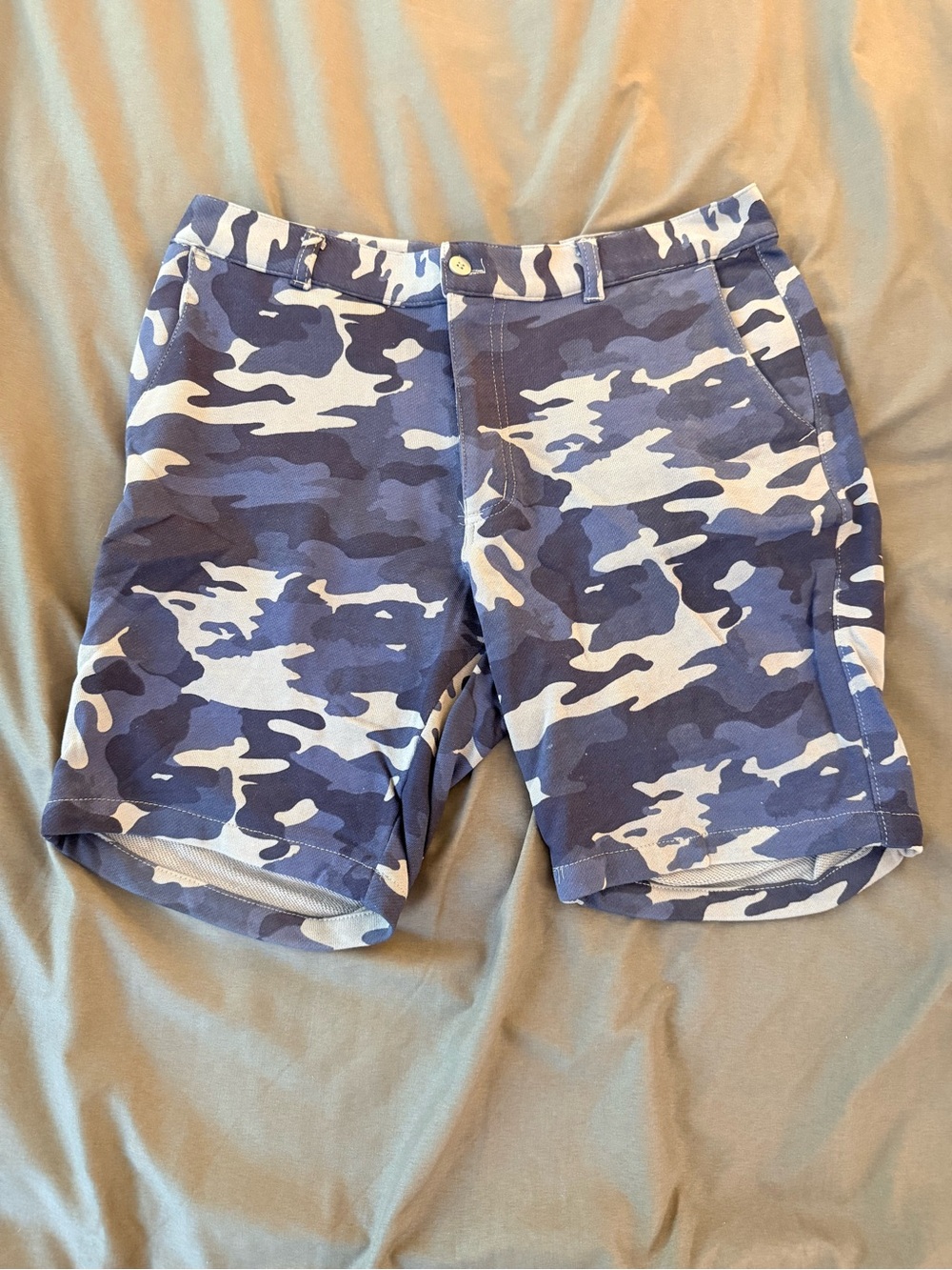Slate & Stone Navy and White Camo Flat-Front Shorts